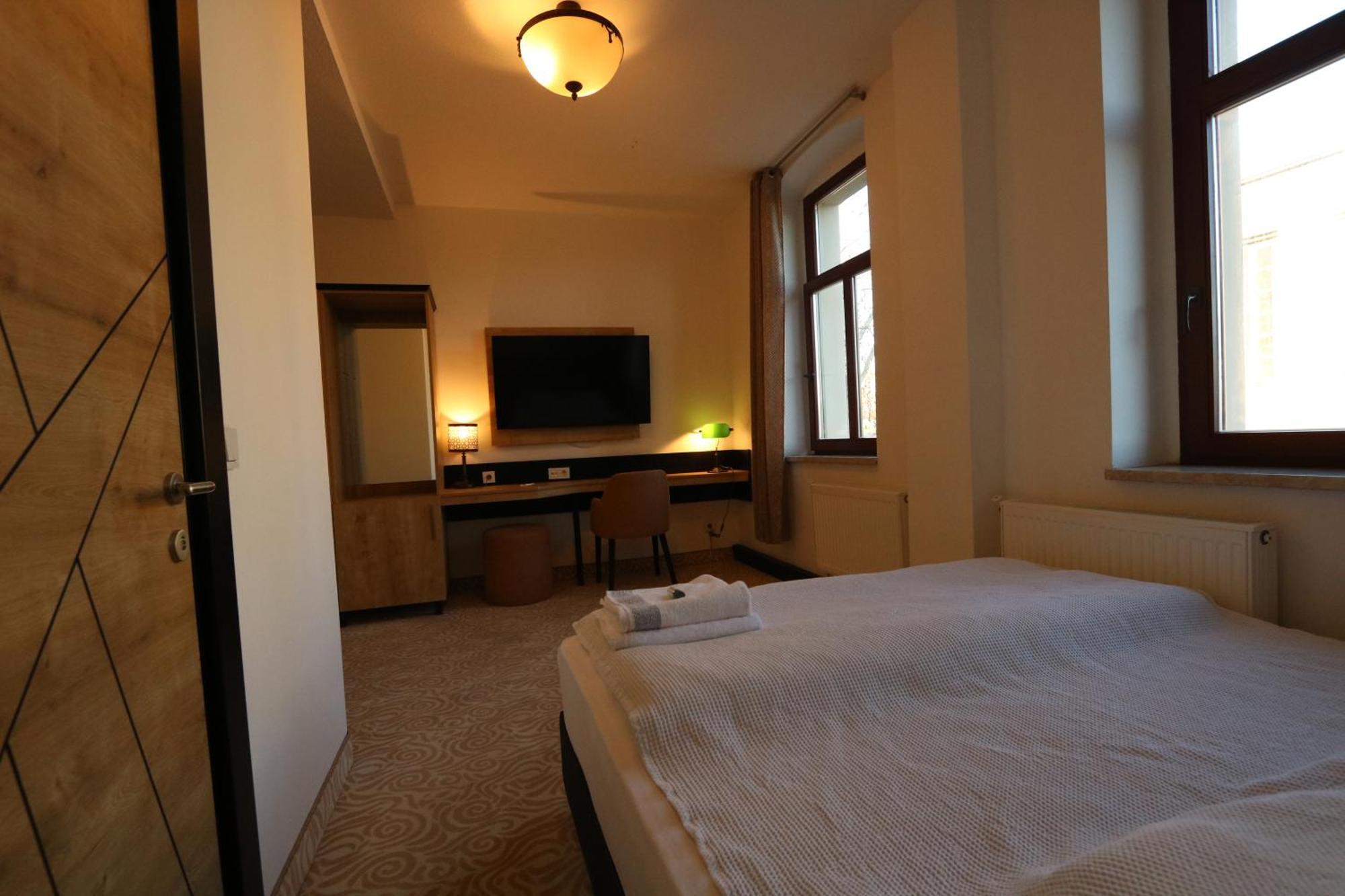 Am Fluss Saale Hotel Weissenfels Bagian luar foto