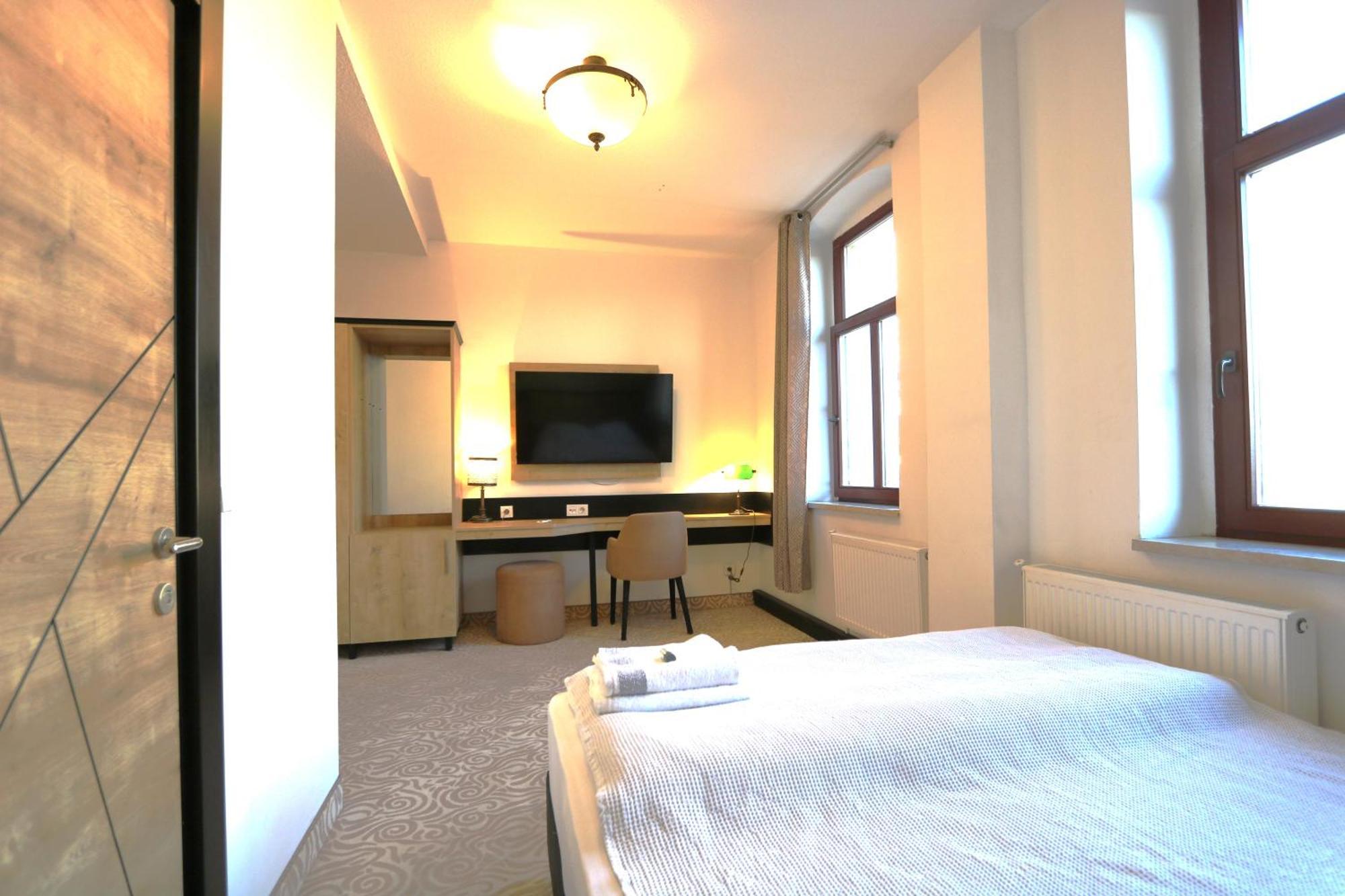 Am Fluss Saale Hotel Weissenfels Bagian luar foto